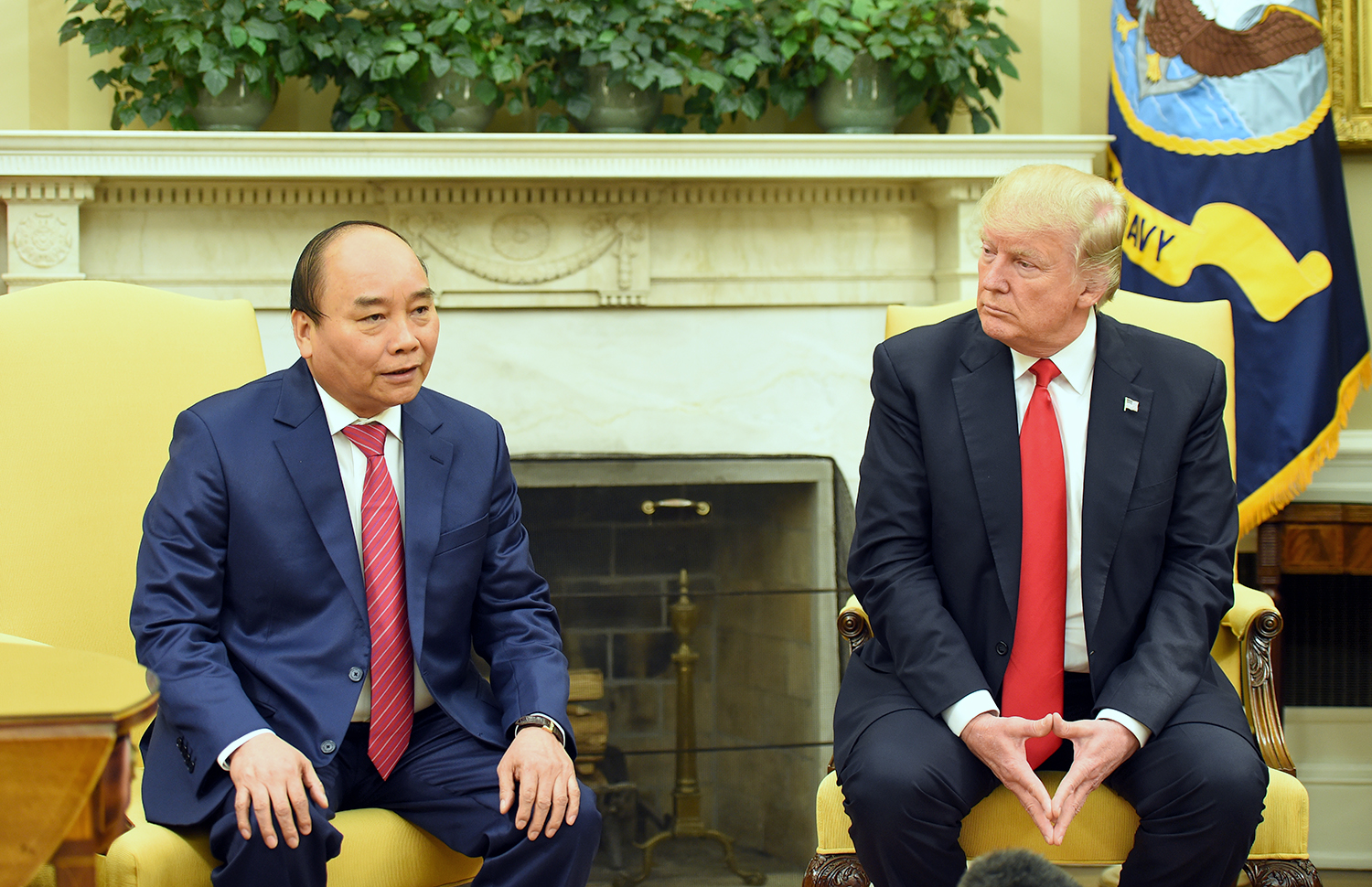 Thủ tướng Nguyễn Xuân Phúc hội đàm với Tổng thống Donald Trump