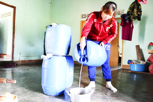 Người dân mong có nước sạch sinh hoạt