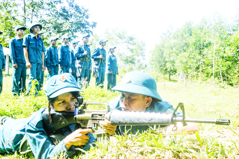 Chú trọng phát triển đảng trong lực lượng dân quân tự vệ