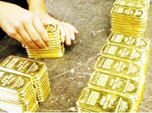 Giá vàng SJC tăng khi giá vàng thế giới giảm
