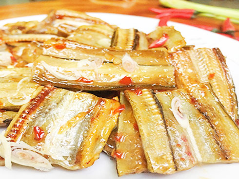 Cá khô xốt chua ngọt
