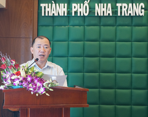 Ông Nguyễn Anh Tuấn chỉ đạo tăng cường tuyên truyền, vận động các cơ sở sản xuất, doanh nghiệp đăng ký tham gia bình chọn. 