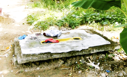 Nhiều nhà dân phá bỏ nhà vệ sinh
