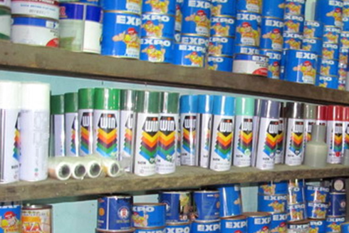 Tiệm sơn bị trộm &quot;viếng''