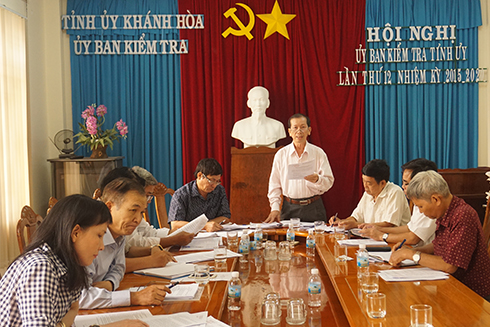 Xem xét, thi hành kỷ luật một số cán bộ, đảng viên