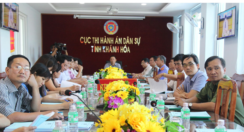 Tăng cường phổ biến, giáo dục pháp luật