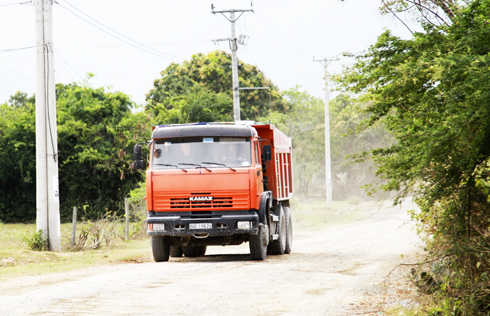 Các công ty khai thác đá gây ô nhiễm ở Cam Phước Đông: Tỉnh cho 60 ngày khắc phục
