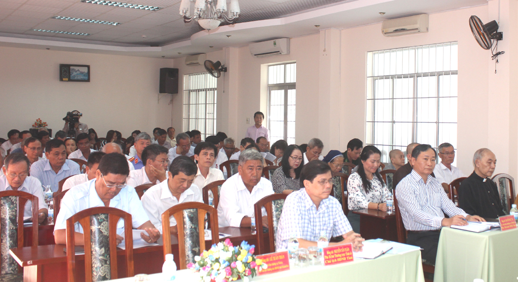 Vận động, hỗ trợ xây sửa 400 căn nhà đại đoàn kết cho hộ nghèo