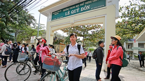 Thủ khoa tốt nghiệp là học sinh Trường THPT chuyên Lê Quý Đôn