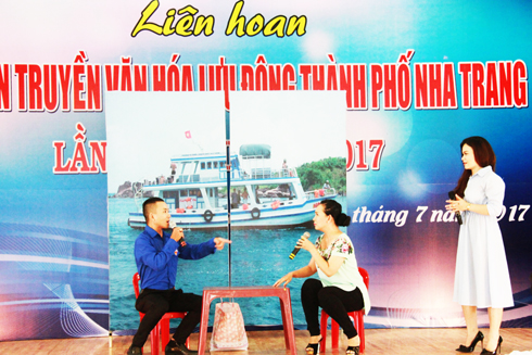 11 đội tham gia