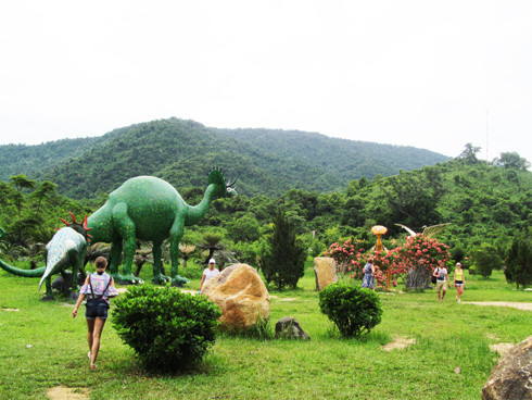 Visiting dinosaur garden