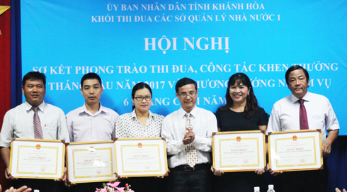 Sơ kết phong trào thi đua 6 tháng năm 2017