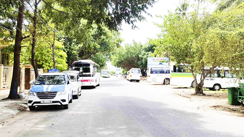 Bất cập ở khu vực cảng cá Vạn Giã