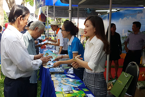 Doanh nghiệp du lịch Nha Trang – Khánh Hòa tham gia vào một hội chợ du lịch được tổ chức tại TP.Hồ Chí Minh. Ảnh minh họa.