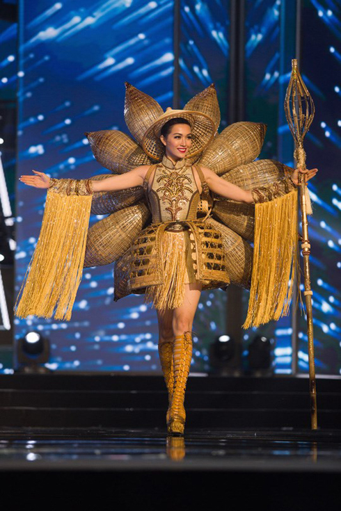 National costume design contest for Vietnamese contestant at Miss ...