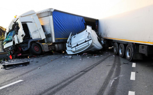 Mỹ: Xe tải lao vào đám đông, 6 người bị thương