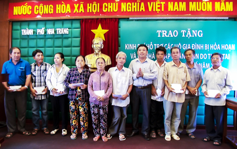 Hỗ trợ cho 84 gia đình có nhà bị cháy và bị sập