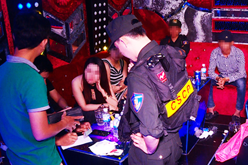 "Bữa tiệc" thuốc lắc trong phòng karaoke