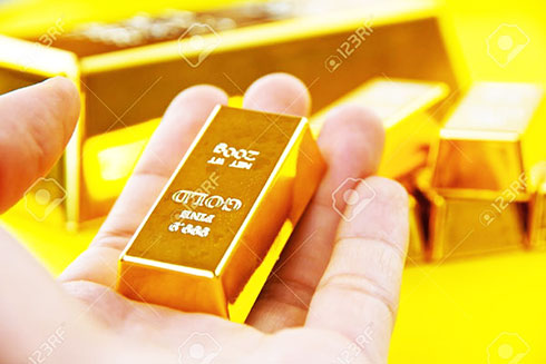 Giá vàng hôm nay 5/8: Dồn nhau bán tháo, vàng tụt nhanh