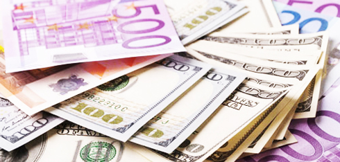 Tỷ giá ngoại tệ ngày 15/8: USD vẫn chịu áp lực giảm