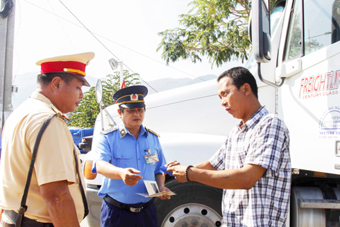 Vi phạm giao thông trên các tuyến quốc lộ: Quyết liệt xử lý