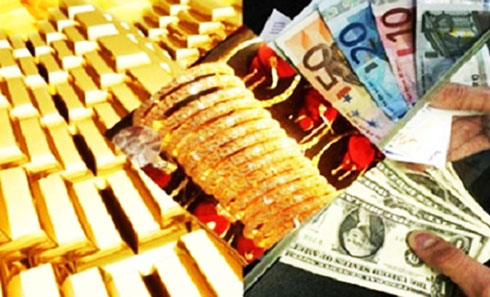Giá vàng hôm nay 18/8: Vàng tiến lên đỉnh mới, mua đầu cơ