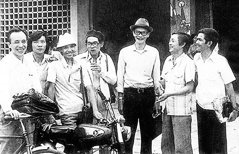 Nhớ nhà thơ Nguyên Hồ