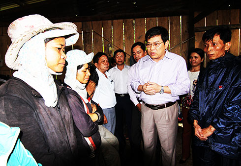 Vụ nổ do cưa đạn pháo ở Khánh Sơn: Tang thương thôn Tà Lương