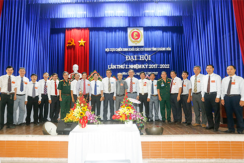 Ra mắt Ban Chấp hành nhiệm kỳ 2017 – 2022.