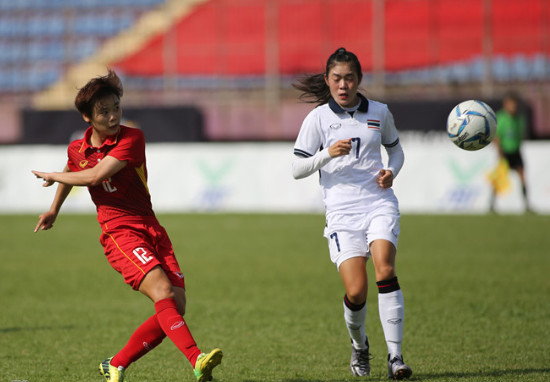Bị Thái Lan cầm hòa đáng tiếc, tuyển nữ Việt Nam vẫn sáng cửa giành HCV