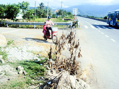 Hố gây nguy hiểm