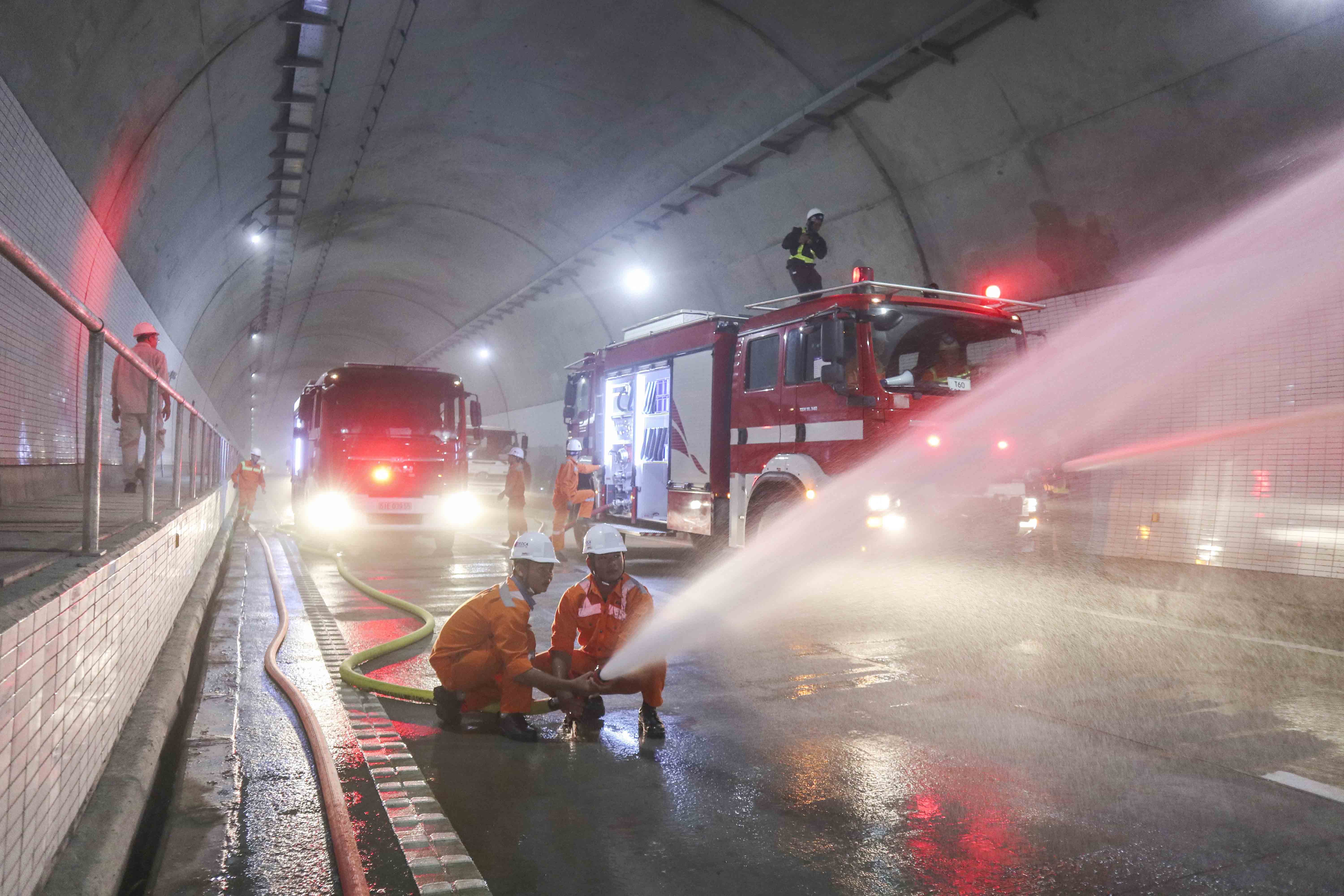 Firefighting and rescue rehearsal at Ca Pass road tunnel