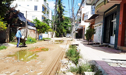 Vì sao đường Cao Văn Bé chậm tiến độ?