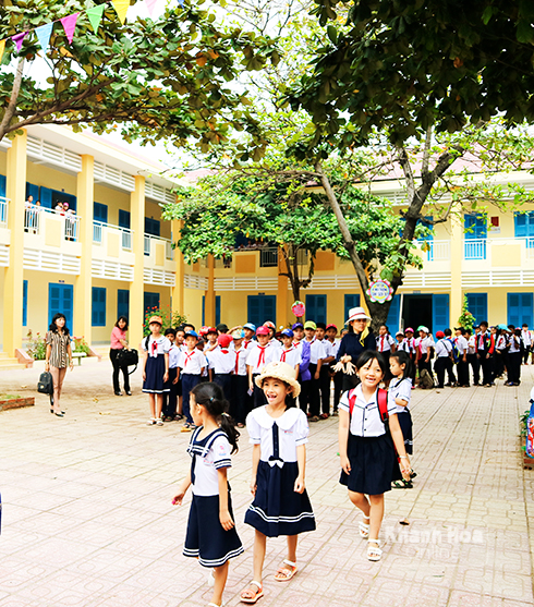 zzTừ năm học này, cơ sở vật chất của Trường Tiểu học Cam Linh 1 đã khang trang hơn