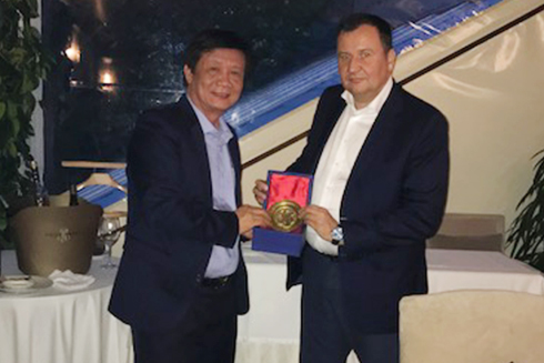 Lãnh đạo tỉnh Khánh Hòa làm việc với Cơ quan liên bang về du lịch toàn Nga