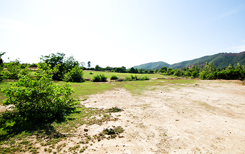 Dự án Nhà máy Điện mặt trời Tuấn Ân: Còn 6 hộ dân không chịu giao đất