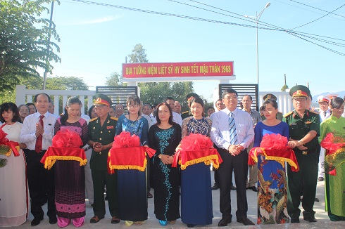 Khánh thành Nhà bia tưởng niệm liệt sĩ hy sinh Tết Mậu Thân 1968