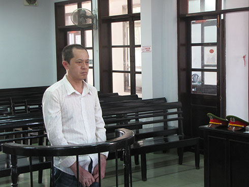 Bị bắt quả tang đang bán ma túy