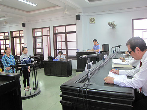 Hành nghề massage kiêm… trộm tiền của khách hàng