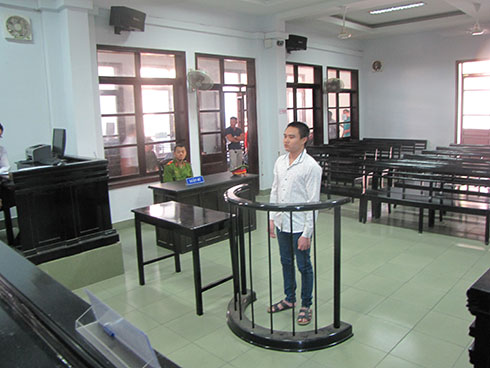 Vừa ra tù, lại phạm tội