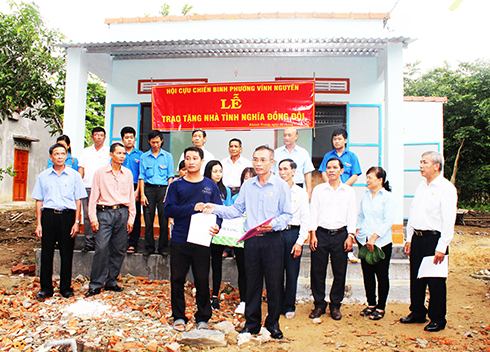 Những ngôi nhà ấm tình đồng đội