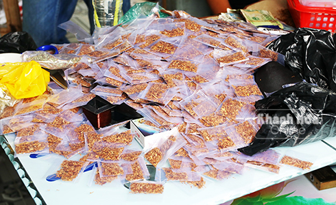 Cỏ Mỹ tràn về thôn quê