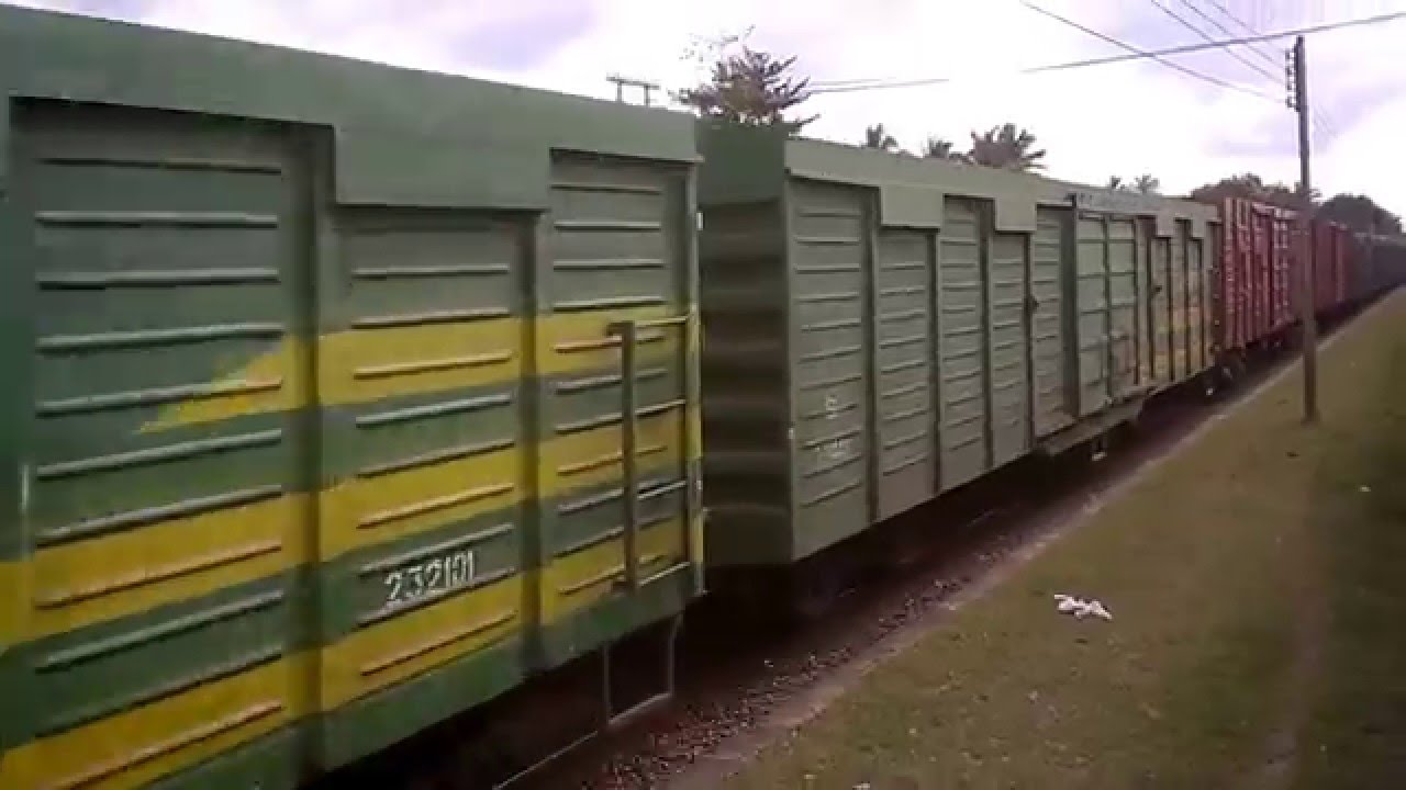 Vận tải hàng hóa đường sắt gặp khó