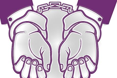 Trộm đồ trên bãi biển, 2 đối tượng bị bắt