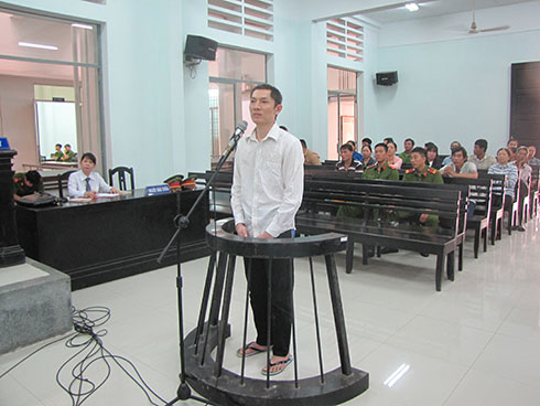 Lãnh 14 năm tù vì giết vợ người nợ tiền