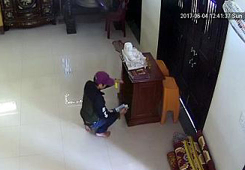Vào nhà người thân trộm cắp