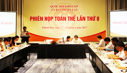 Quang cảnh cuộc họp