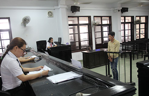 Đạo chích &quot;quen mùi&quot; bị tóm