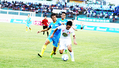 Chờ Quốc Chí và Công Phượng lên tiếng