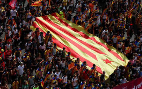 Catalan căng như dây đàn trước giờ bỏ phiếu li khai khỏi Tây Ban Nha